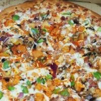 Veggie Pizza · Mushrooms, Black Olives, Green Peppers, Tomato, Onion, Garlic.