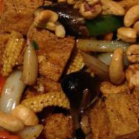 Cashew · Stir-fried meat with onions, celery, zucchini, baby corn, mushrooms, carrots, garlic and cas...