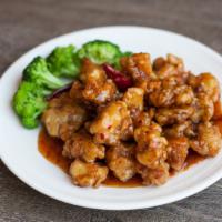 General Tao'S Chicken · Spicy. Lightly breaded chicken, broccoli in sweet and spicy glazed sauce.
