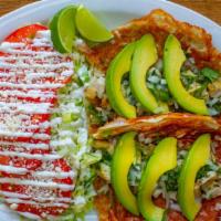 Quesatacos · 2 corn tortillas topped with cheese, pollo, onion, cilantro & avocado (with side salad)