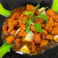 Orange Chicken Over Steamed Rice · Cơm gà sốt cam.