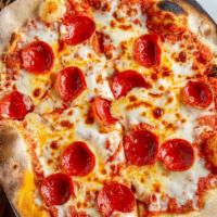 Pizza Pepperoni · Tomato sauce, mozzarella and pepperoni salami.