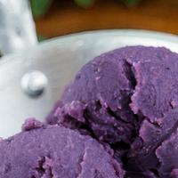 Halaya Ube · Purple yam pudding.