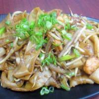 Rice Noodles · Choice of chicken, beef, shrimp, or seafood.