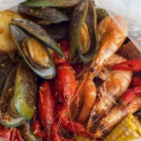 Combo B: 3 Lb · Mix & Match 3 lbs Of Seafood

Includes : 2 Corns, 4 Potatoes, 8 Sausages

Only 1 Seasoning A...
