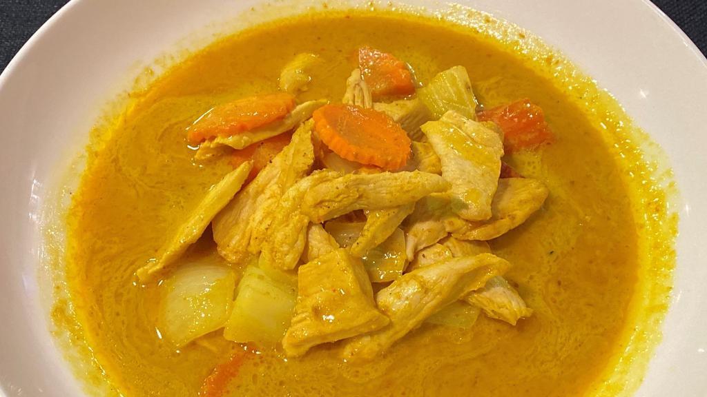 * Yellow Curry * · Mild Spicy. Gluten free. Vegan. Yellow curry with potatoes, carrots, and onions with coconut milk.