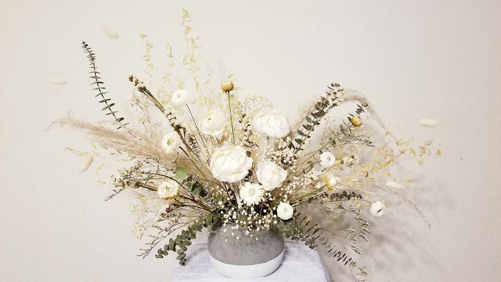 Large Dried Arrangement- Neutral Tones · A gorgeous combination of preserved roses, Sola Wood Peonies, and dried flowers such as Pampas Grass, Bunny Tails, Wild Oats, Baby’s Breath, Statice, Misty, Baby Blue Eucalyptus.  This arrangement can be kept up to 3 or more years. The perfect flower gift for a special occasion or loved one.

*** Flower Care: 
•	Your dried flowers should be stored in a cool dry place, away from direct sunlight to prevent discoloration or fading. 
•	If your dried flower becomes dusty, use a hair dryer on a low setting from a moderate distance or a pipe cleaner to gently remove the dust.