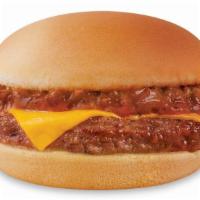Chili Cheeseburger · 370 cal.