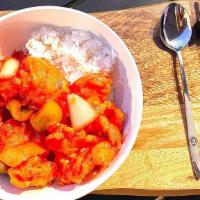 Sweet & Sour Fish Bowl · Wok fried fish fillets with sweet & sour sauce glazed over white rice.