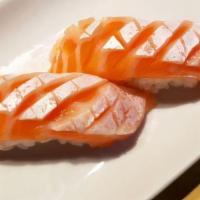 Salmon Sushi (2 Pcs) · 