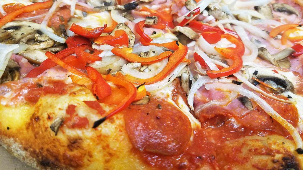 Dominic'S Special · Pizza sauce, Canadian bacon, pepperoni, bell pepper, onion, and mushroom.