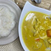 Yellow Curry · Spicy. Potato, carrot and onion with meat or tofu.