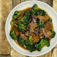 Vegan Beef & Broccoli *New* · Famous Chinese dish, savory vegan beef with broccoli 
and mushroom.