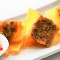 Chive & Leeks Dumpling · Chives, Shiitake Mushrooms, Jicama, Sesame Chilli Oil, 3 pcs