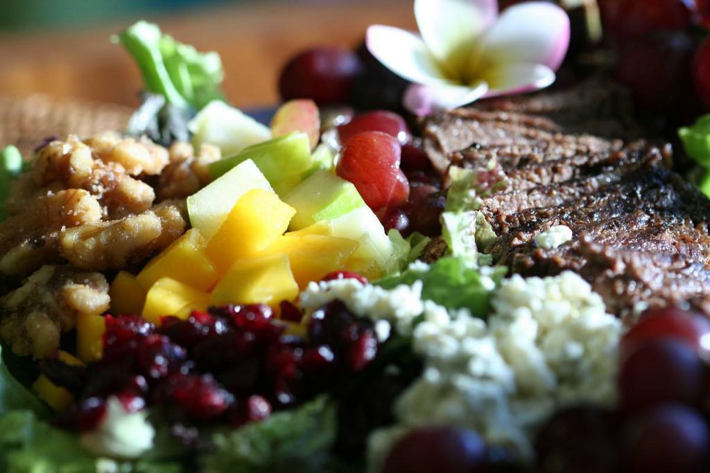 Aloha Salads · Healthy · Salad · Vegan · Mediterranean · Sandwiches