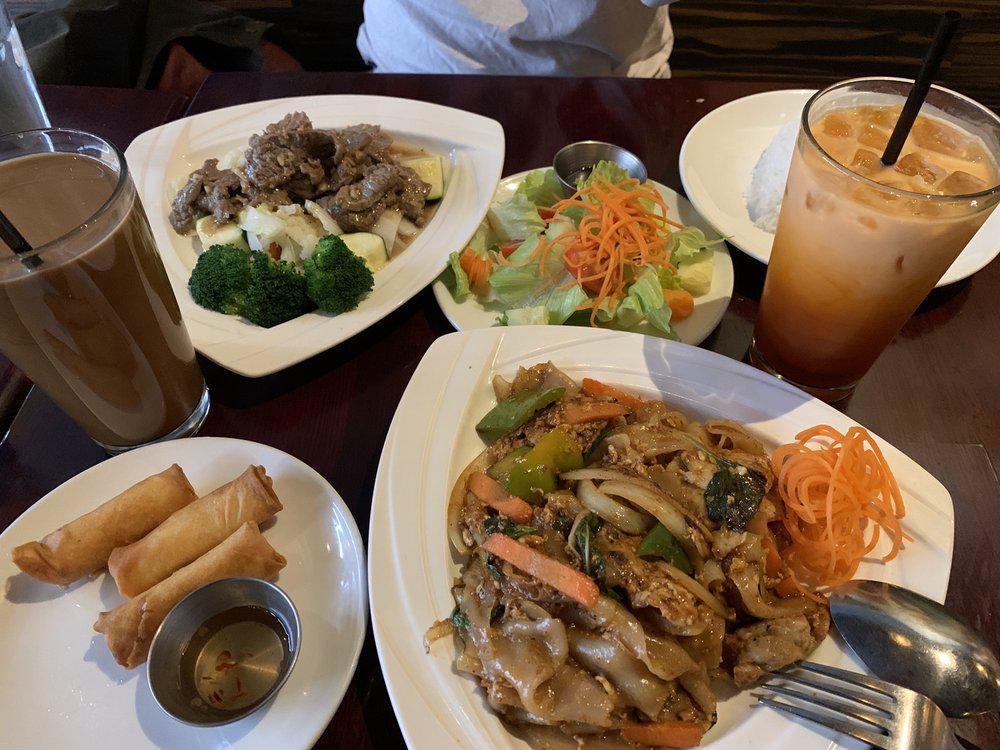 ditmars thai · Thai · Salad · Chinese · Indian · Noodles