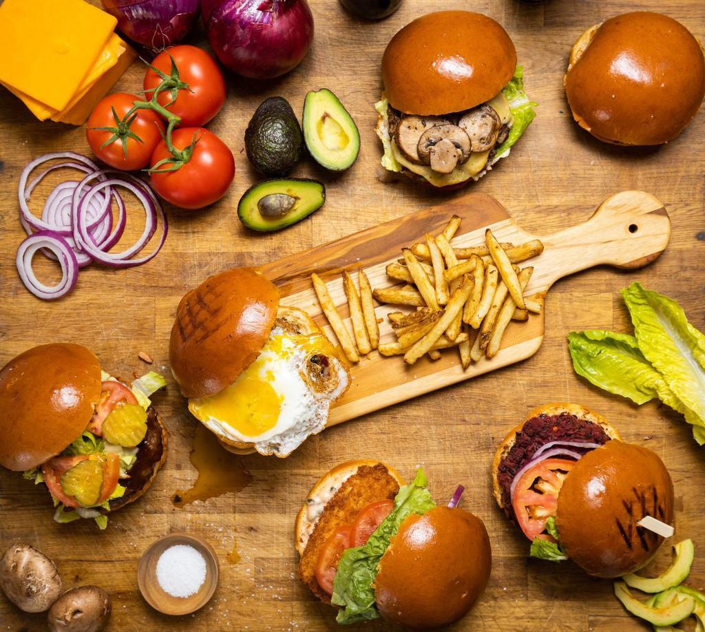 Bravo Burger · Salad · Fast Food · American · Burgers