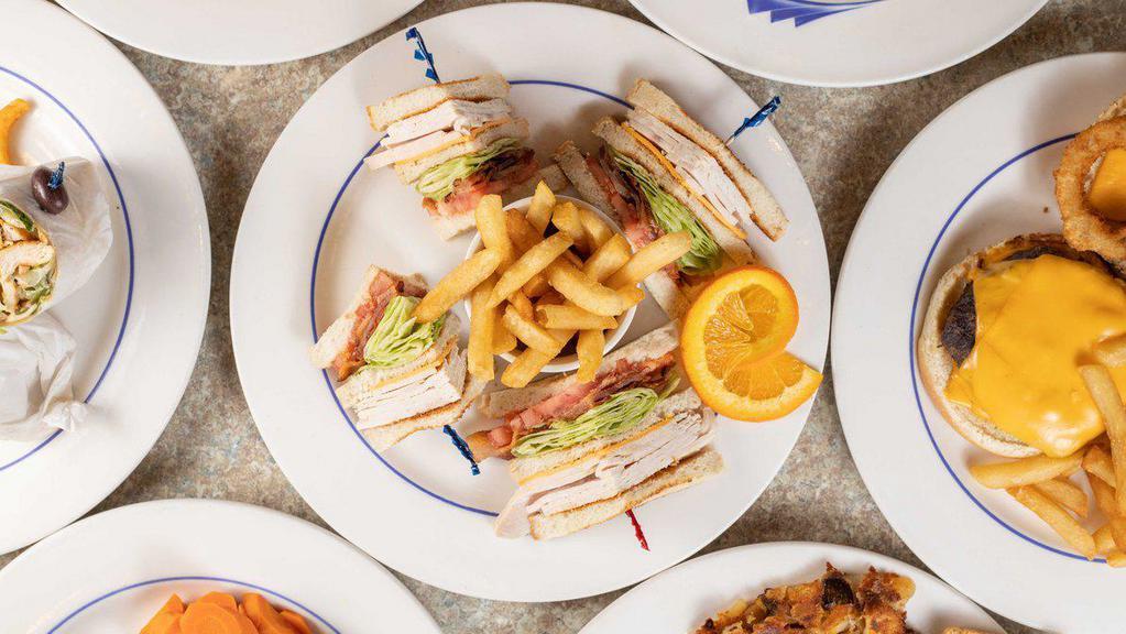 Atlantic Diner · American · Breakfast · Sandwiches · Steak · Desserts