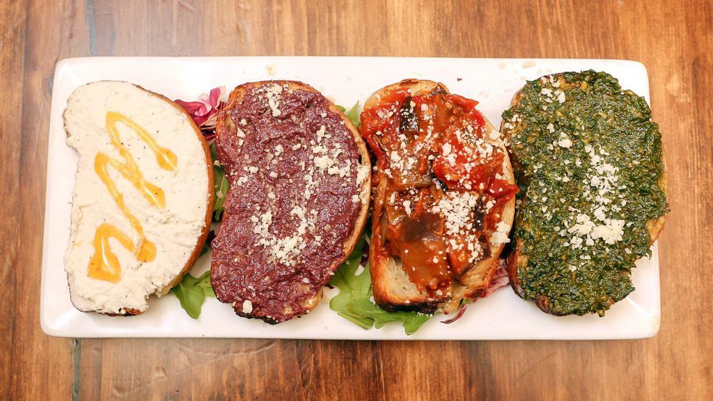 Dellarocco's of Brooklyn · Pizza · Alcohol · Desserts · Salad · Italian