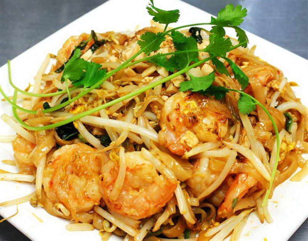 East New Sing Bo · Thai · Chicken · Noodles · Chinese · Seafood