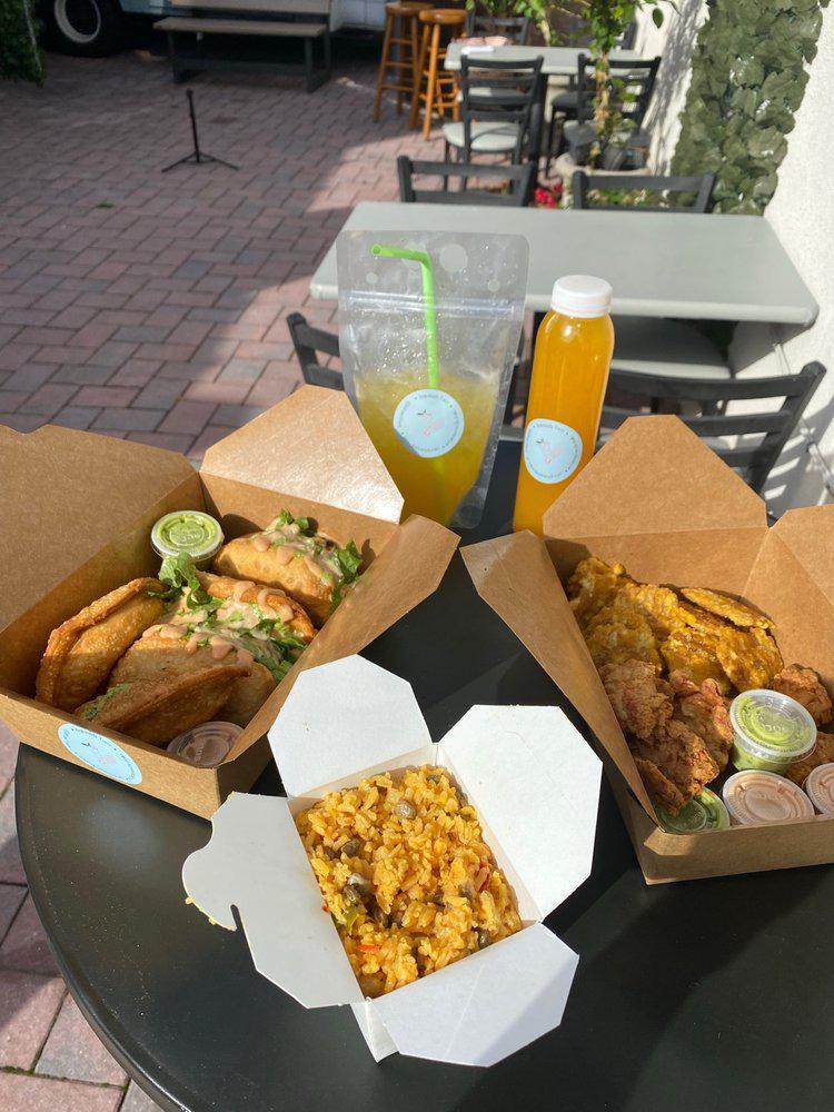 EL PATIO TRUCK · Food & Drink · Chinese · Mexican · Chicken · Latin American