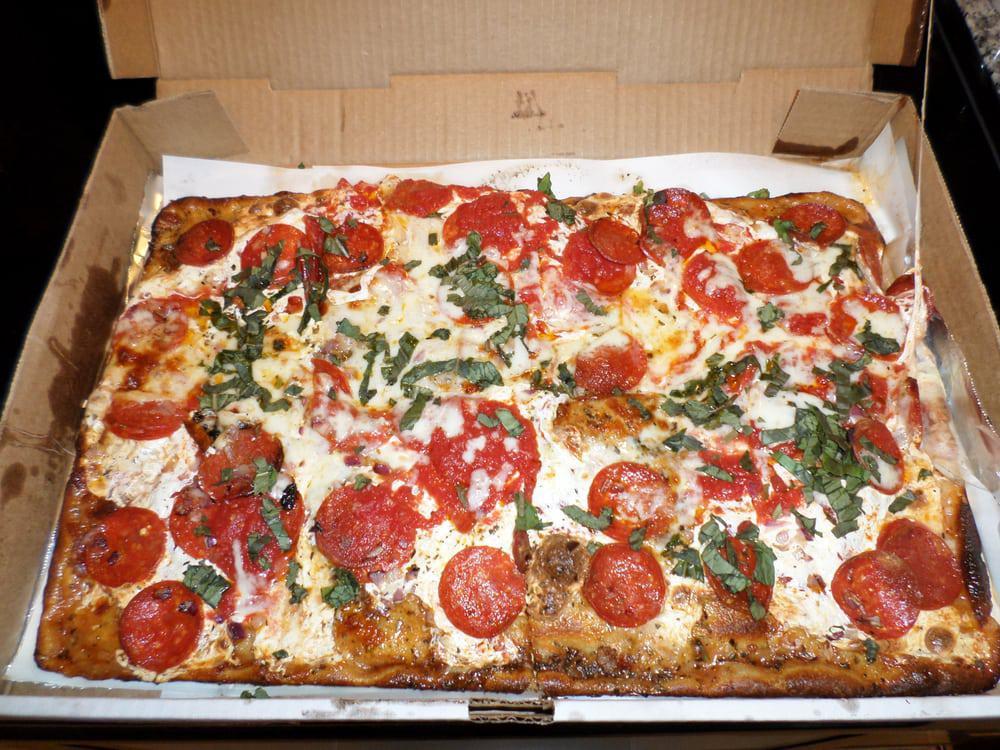 Vince's Pizzeria & Bistro · Italian · Pizza · Sandwiches · Salad