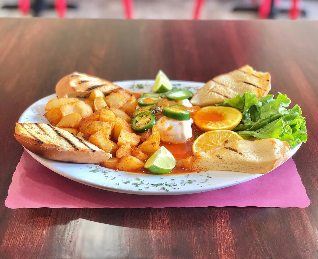 Punto Rojo Cafe · Latin American · Breakfast · Seafood · Steak · Chicken