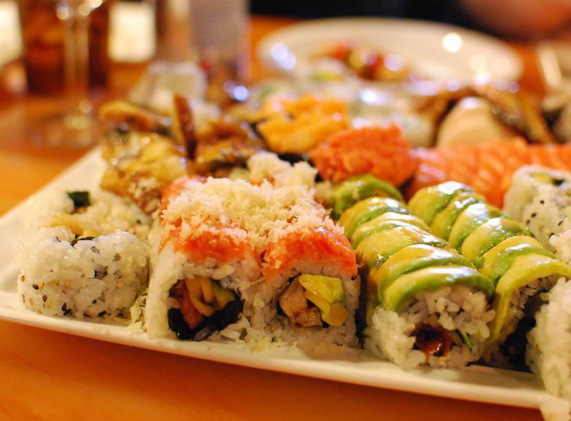 Sushi Para Japanese Restaurant · Sushi · Japanese · Asian · American