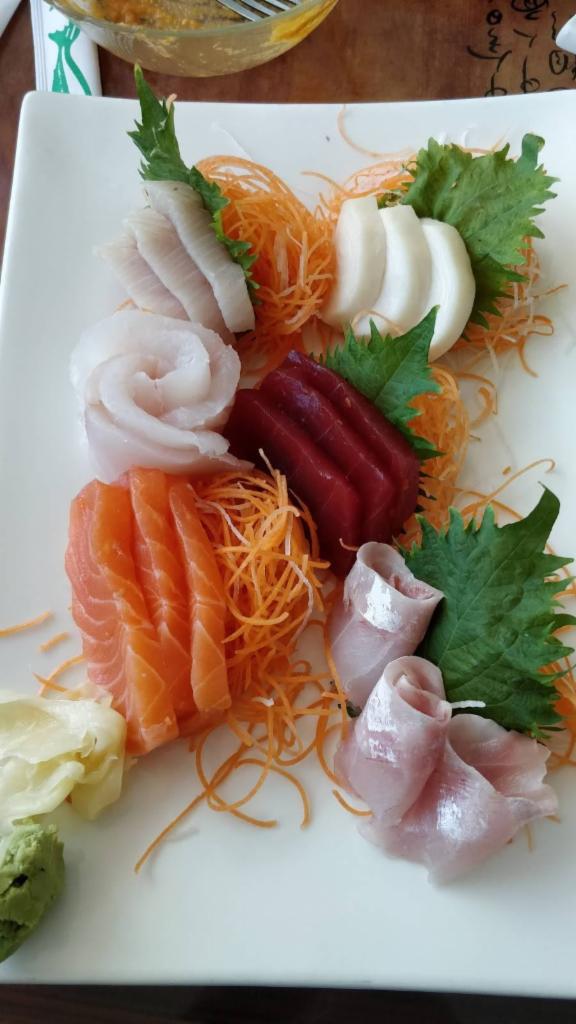 Robongi  Sushi & Asian Cuisine · Japanese · Sushi · Soup · Salad