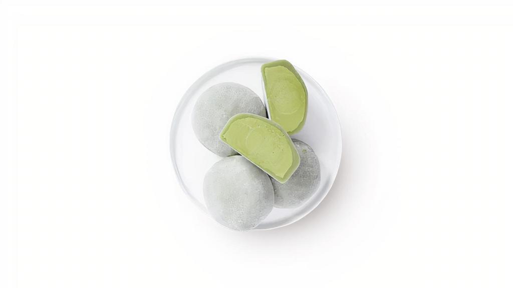 Matcha · Ceremonial grade Japanese matcha powder provides a refined taste and rich texture. Includes 4 pieces of Mochi.