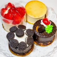 Mini Cheesecakes · Specify: Plain, Strawberry, Oreo or Chocolate.