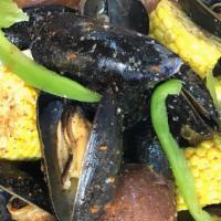 Black Mussels(1Lb) · served with potato and corn   NO SUBSTITUTION
like a little bit spicy 
please choose Jamaica...