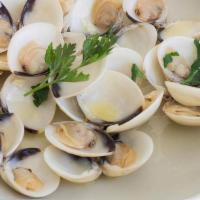 White Clam(1 Lb ) · Served with corn and potato