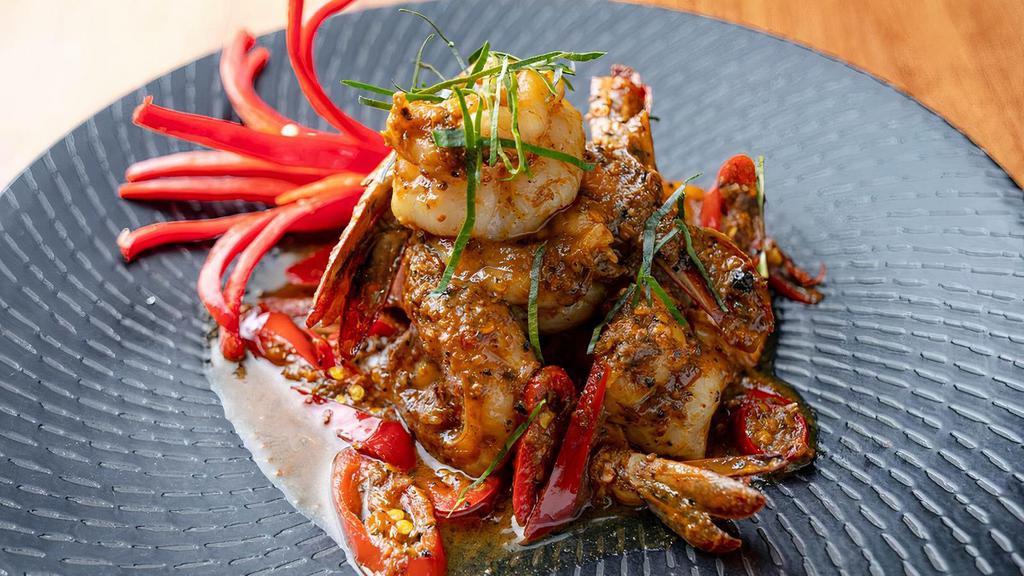Kua Kling - Wok-Fried Shrimp · wok-fried shrimp, galangal, spicy southern thai chili paste
*** very spicy, cannot be altered ***