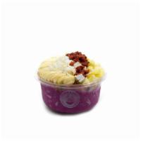 Goji · Pitaya blend topped with granola, banana, pineapple, goji berries, coconut flakes, honey.