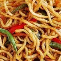Vegetable Lo Mein / 菜撈麵 · Soft noodle. / 軟麵。