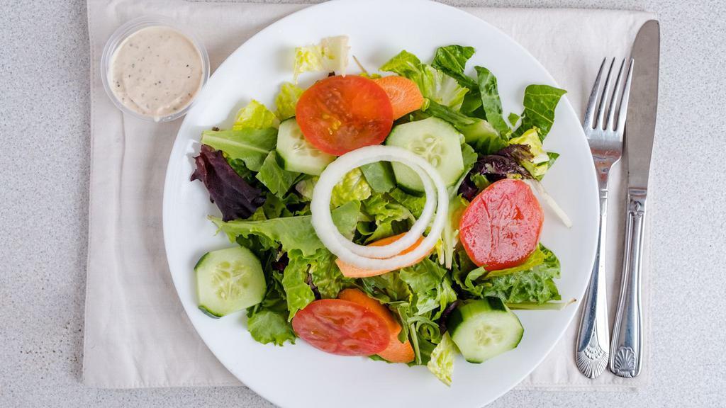 Garden Salad (Large) · Lettuce, Tomato, Cucumber, G. pepper, Salary, Onion, sprinkled with carrots, Olives & comes with ranch , french or Italian,