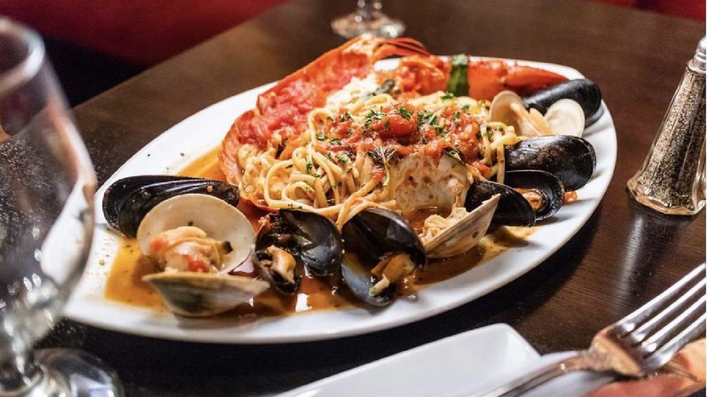 Linguine Fra Diavolo · 1/2 LOBSTER, LITTLENECK CLAMS, MUSSELS IN SPICY TOMATO SAUCE.