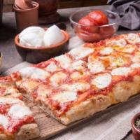 Square Vegan Margherita Pizza · Hot n' Fresh 14