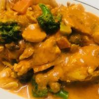 Chicken Primavera · Boneless chicken breast and mixed vegetables in pink cream sauce. Served with spaghetti, fre...