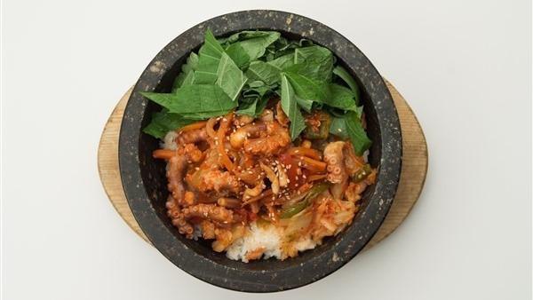 38 H. Hae Mul Gobdol Bi Bim Bab · Spicy. Marinated spicy seafood over rice with vegetables and perilla leaves in hot stone pot.