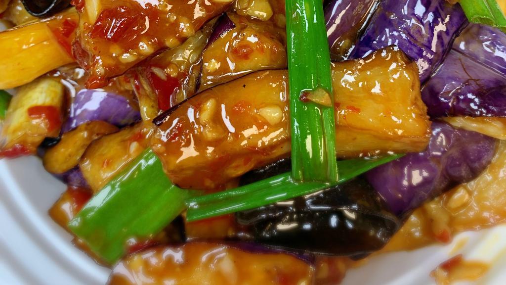 * 鱼香茄子 / Eggplant With Garlic Sauce · Mild Spicy.
