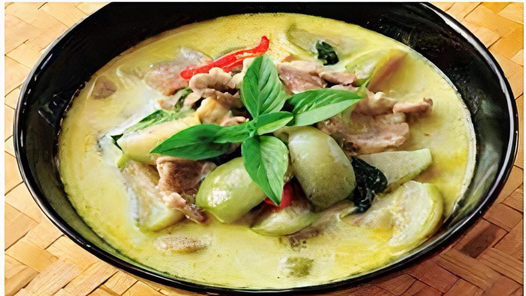 Green Curry · Bamboo shoot, string beans, basil leaf, bell pepper, onion zucchini, mushroom, babycom, with coconut milk and curry paste. Served with jasmine rice or brown rice. Hot and Spicy.