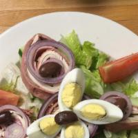 Chef'S Salad · Roast beef, ham, turkey and swiss cheese, lettuce, tomato, cucumbers, onions, olives, and ha...