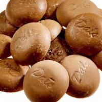 4Oz Dal'S Milk Chocolate Disks · Mjölkplättor

Ingredients: Sugar, cocoa butter, whole milk (milk protein, lactose), cocoa ma...