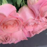 A Dozen Pink Hermosa Rose · a nice and petty long stem roses