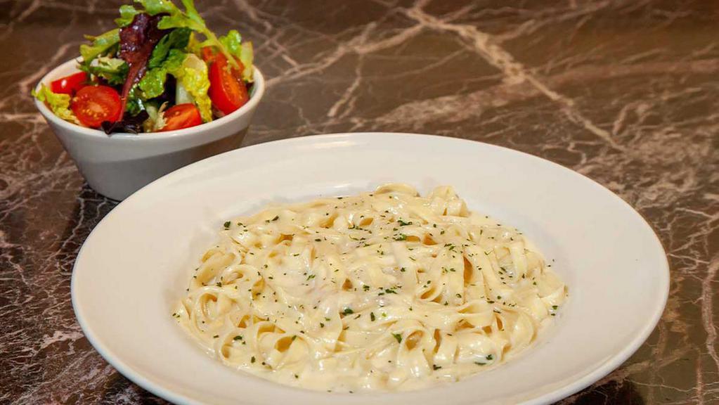 Lunch Special Fettuccini Alfredo · A Lunch Portion of Pasta and a Mixed Green Salad. Tossed in a Rich Parmesan Cream Sauce