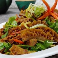 Spicy Beef Tripe麻辣牛肚 · Spicy.

Sliced beef tripe with Sichuan sauce, This item is mild spicy
Contain sesame oil.
含芝...