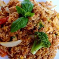 Kee Mao Fried Rice · Spicy. Sauté steamed rice, fresh chili, garlic, basil, bell, onion, egg, drunken sauce.