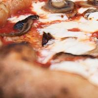 Funghi · Margherita with Mushrooms (V)